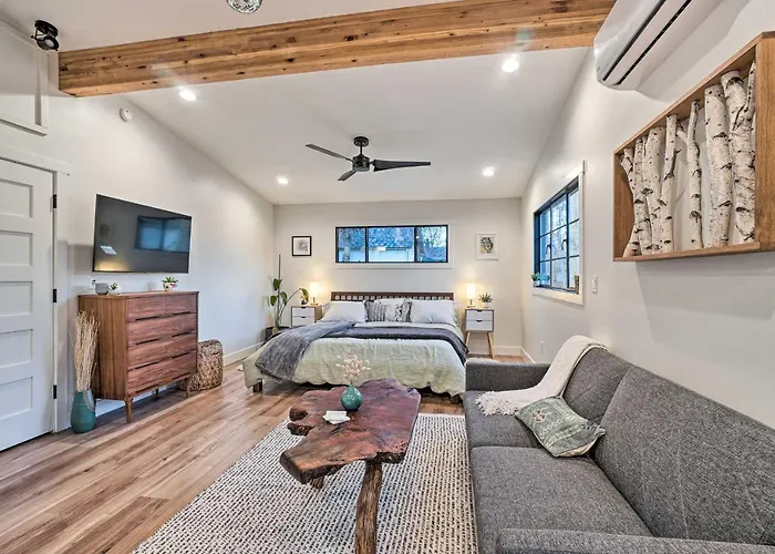 Apartment Cozy W/ Patio - Near Dtwn! Flagstaff