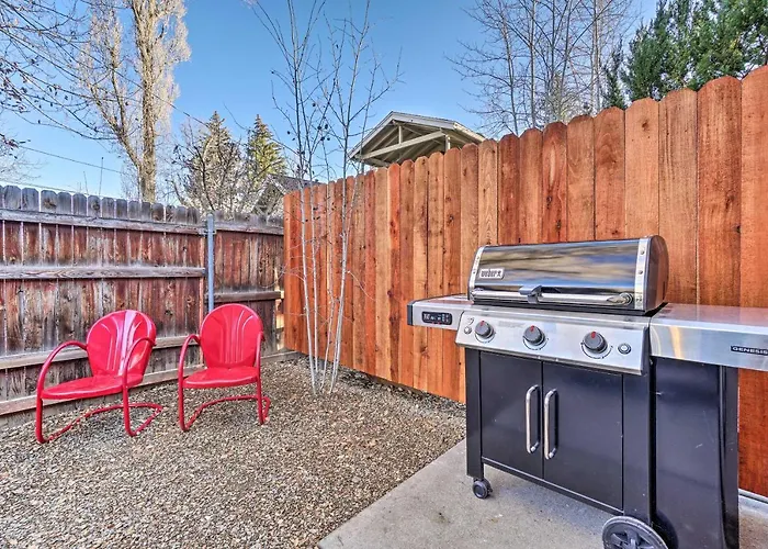 Apartment Cozy W/ Patio - Near Dtwn! Flagstaff